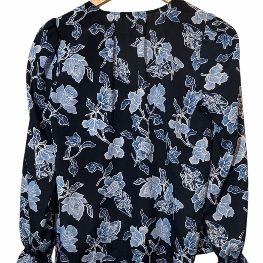 Joie Navy Blue and Light Blue Floral Print Long sleeves Blouse Size S - Picture 3 of 12